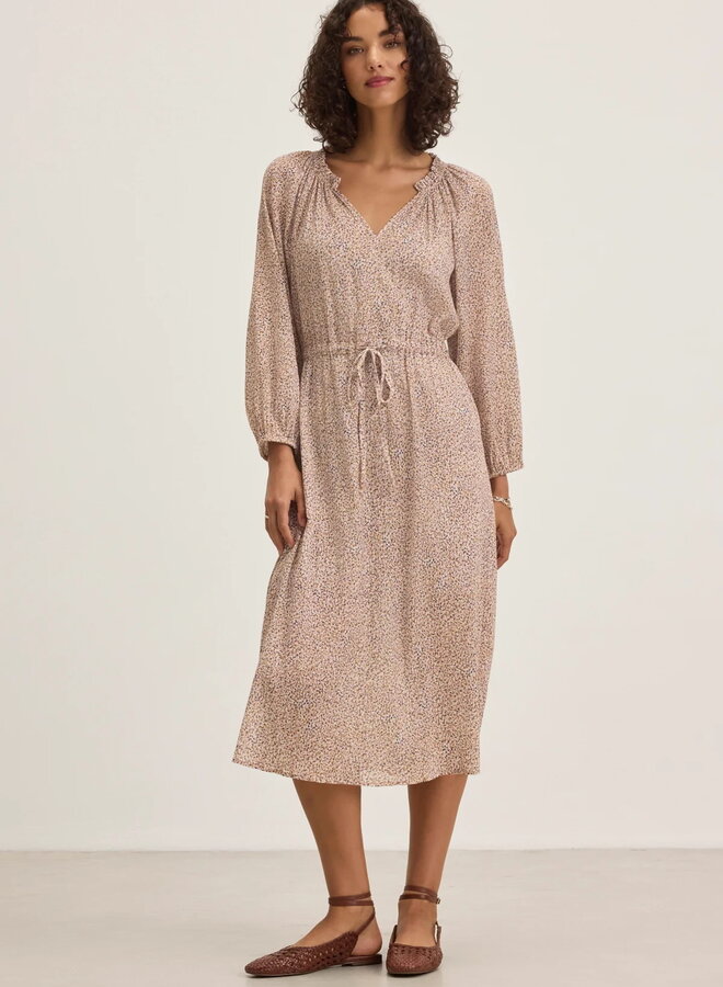 Robe Velvet Lima longue fleurie rose pétale