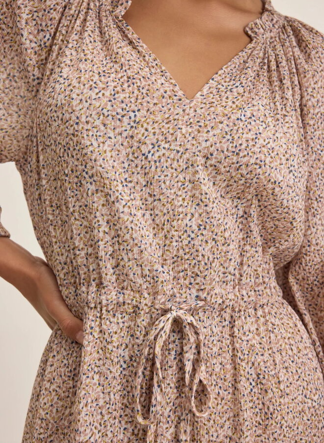 Robe Velvet Lima longue fleurie rose pétale