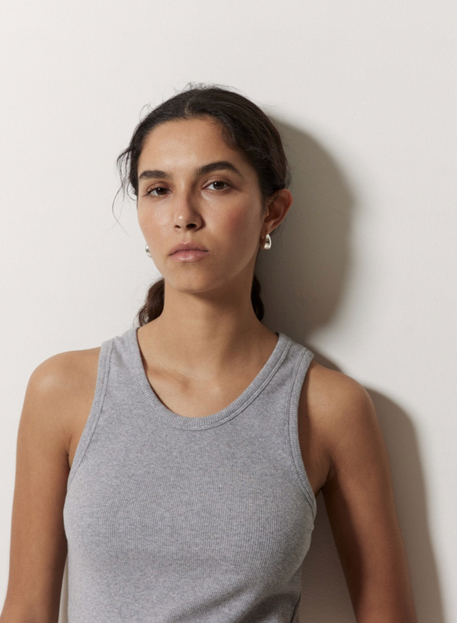 Camisole Yerse Luisa côtelée grise pâle mélange
