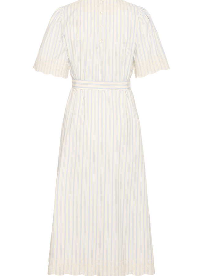 Robe longue Atelier Rêve Maja beige bouleau rayée bleu ciel