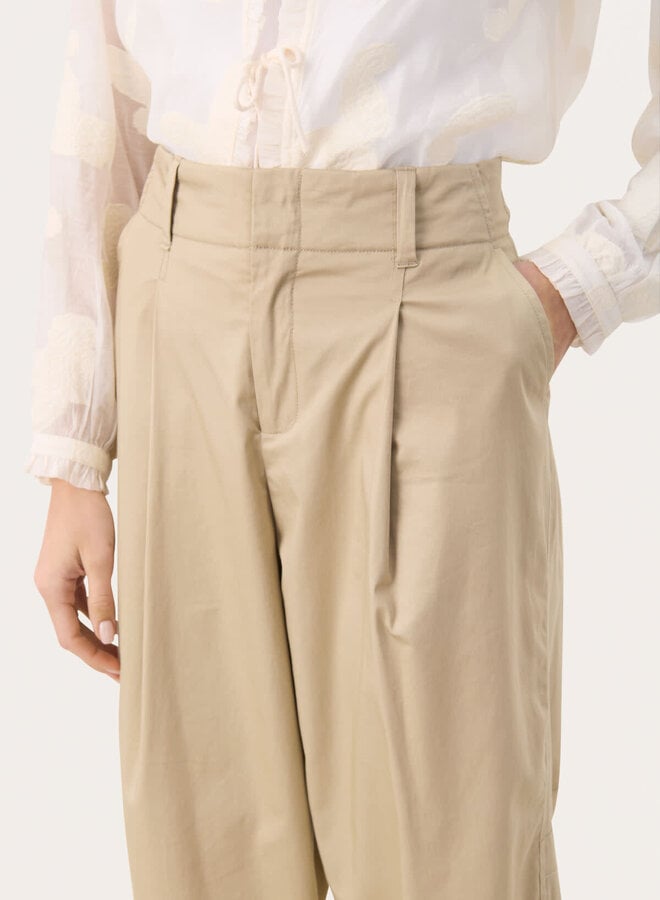 Pantalon Part Two Ramize à plis beige poivre blanc