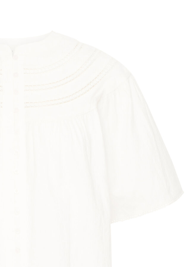 Blouse Atelier Rêve Brit  à col rond & insertions de crochets écrue