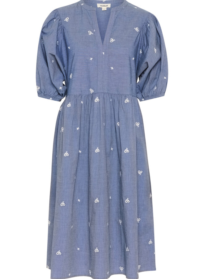 Robe Soaked in luxury Josie bleue chambray avec fleurs brodées