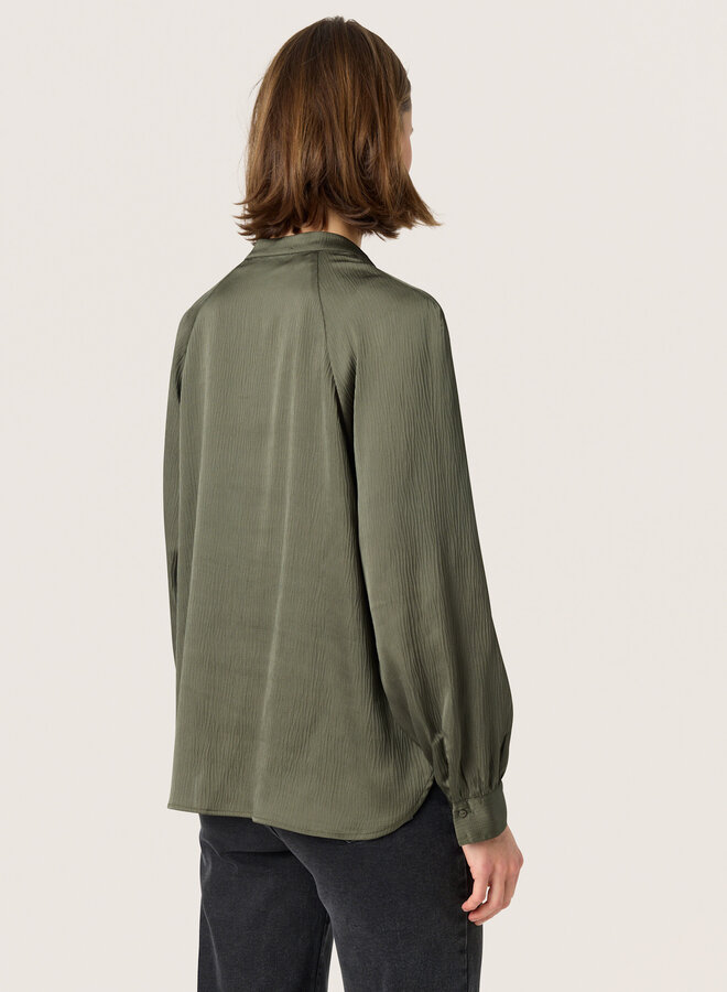 Blouse Soaked in luxury Ioana à col V verte