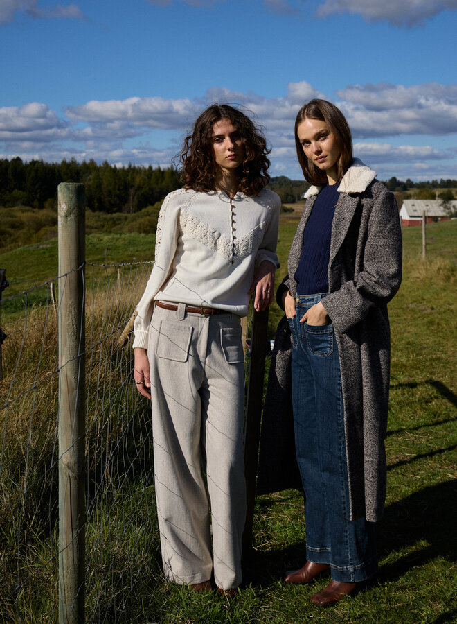 Manteau Atelier Rêve Aya en lainage brun avec col amovible
