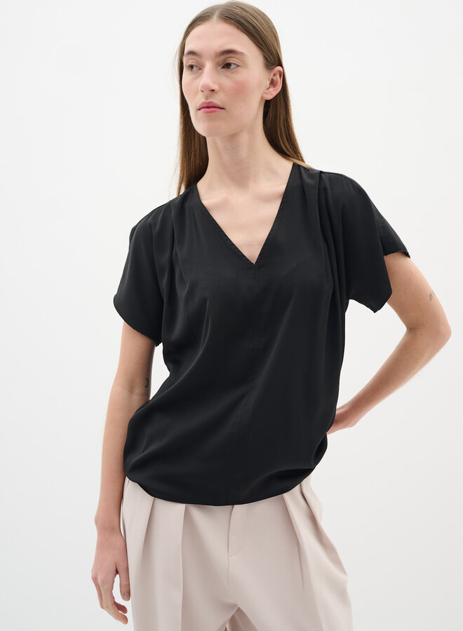Blouse InWear Adeline à col V & manches courtes noire
