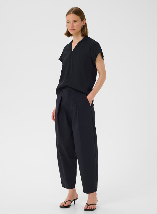 Haut InWear Adelina à col V & manches courtes bleu marine