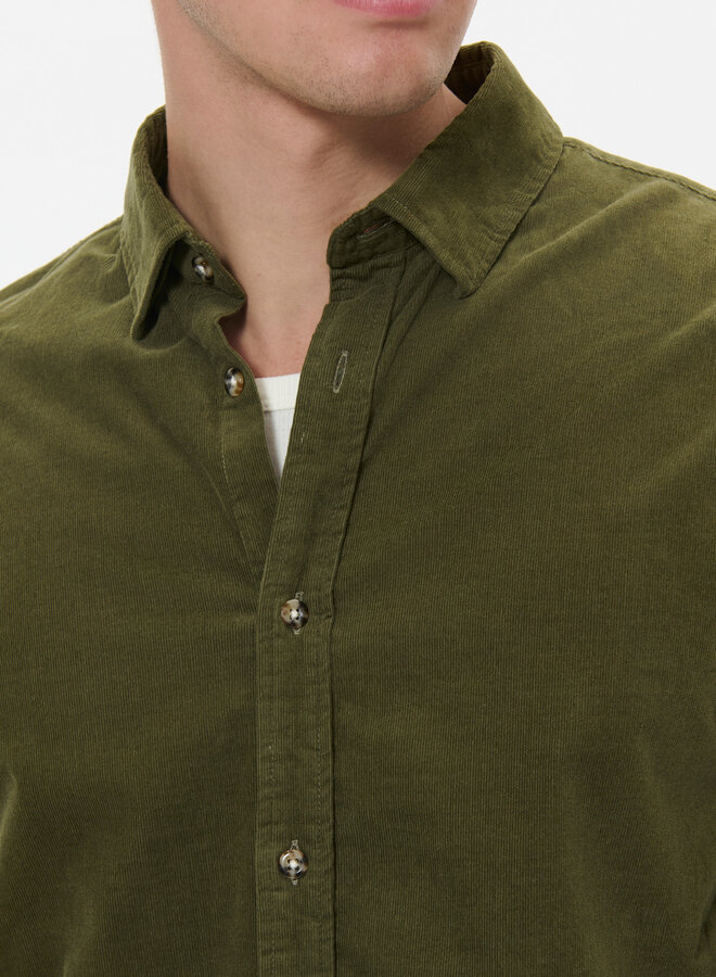 Chemise Matinique Trostol en corduroy fin vert olive