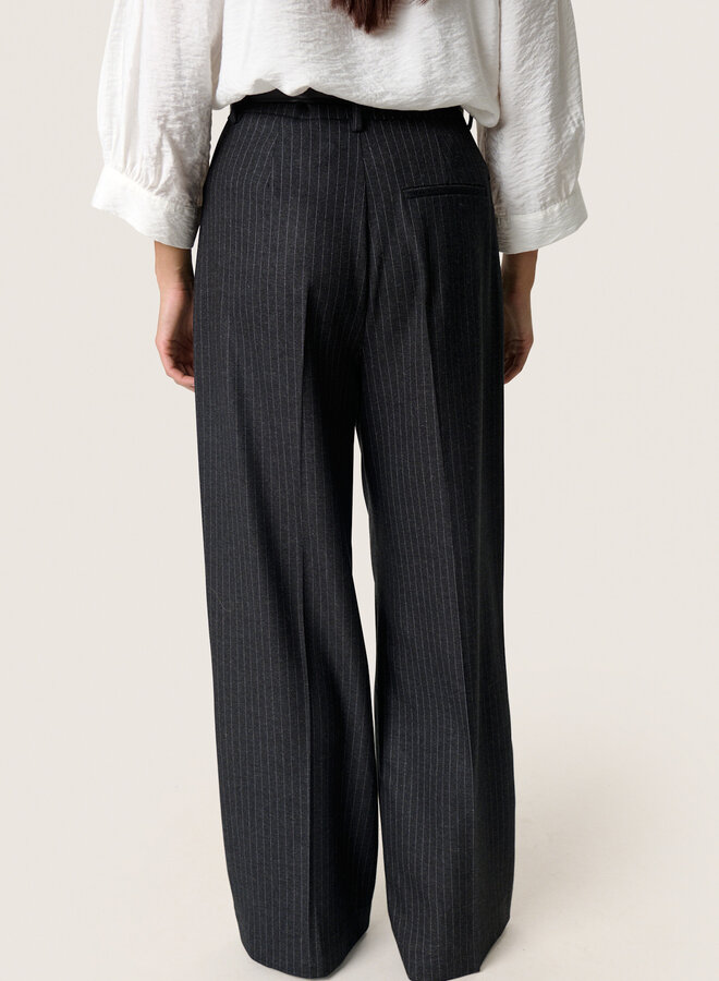 Pantalon Soaked in luxury Malodi gris rayé