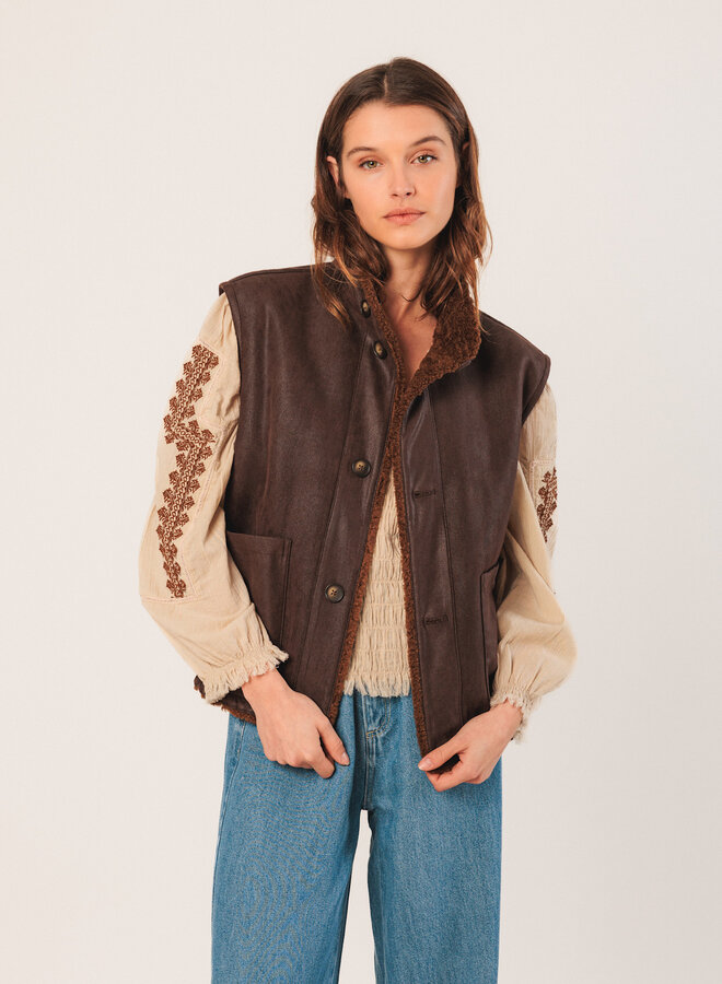 Veste Indi & Cold réversible effet mouton brun chocolat