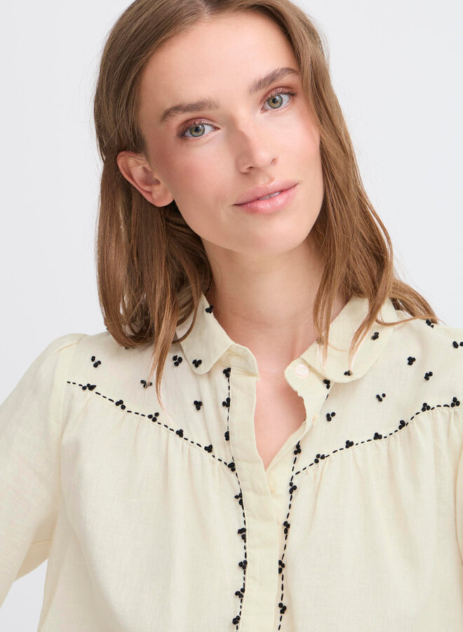 Blouse Atelier Rêve Swan écrue à picots brodés noirs