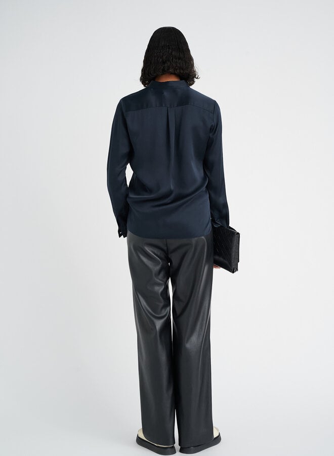 Chemise InWear Leonore à col classique en soie bleu marine