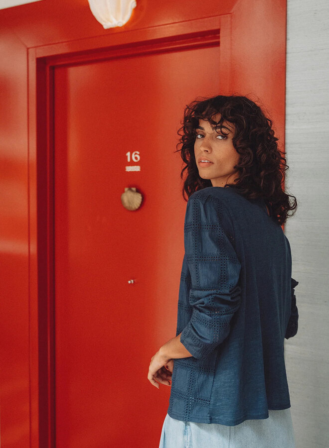 Blouse Indi & Cold bi-matière à crochet bleu marine