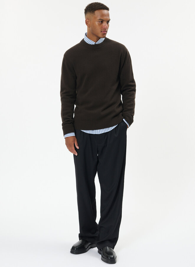 Tricot Matinique Triton à col rond en laine d’agneau brun ganache