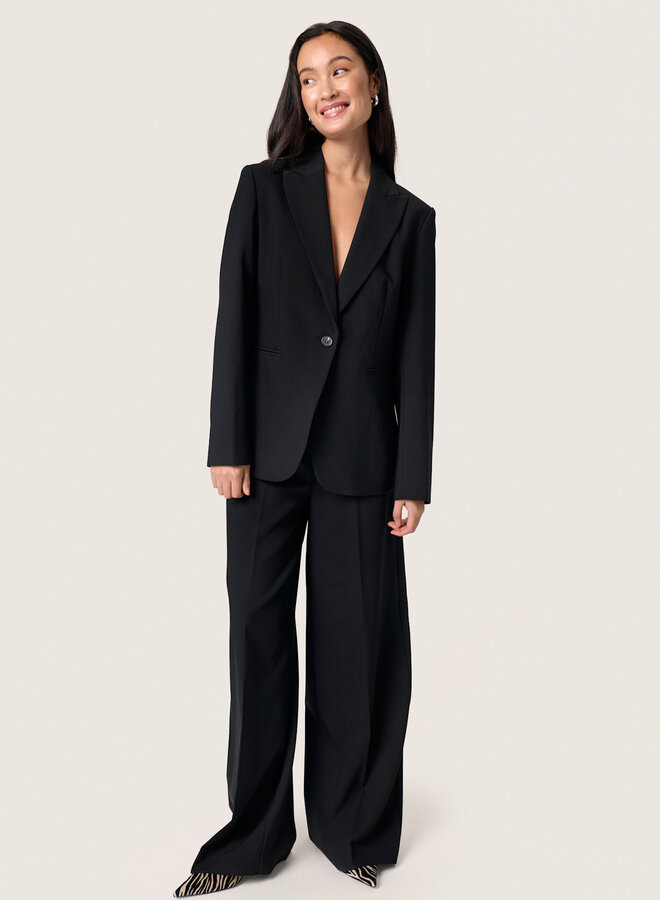 Veston Soaked in luxury Corinne Short noir