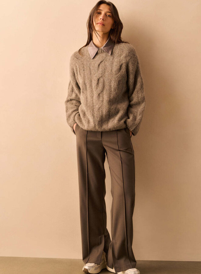 Tricot Yaya à mailles torsadées gris