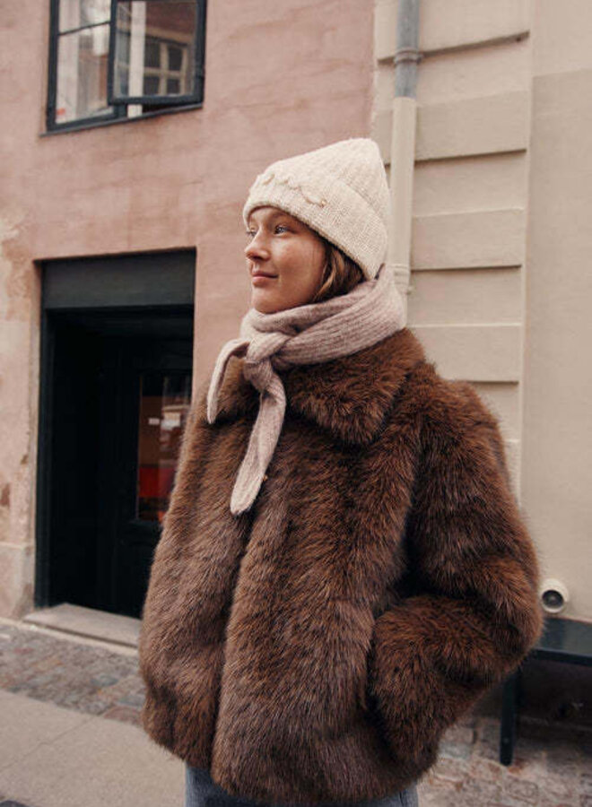 Manteau Des Petits Hauts Ybou en fausse fourrure moka