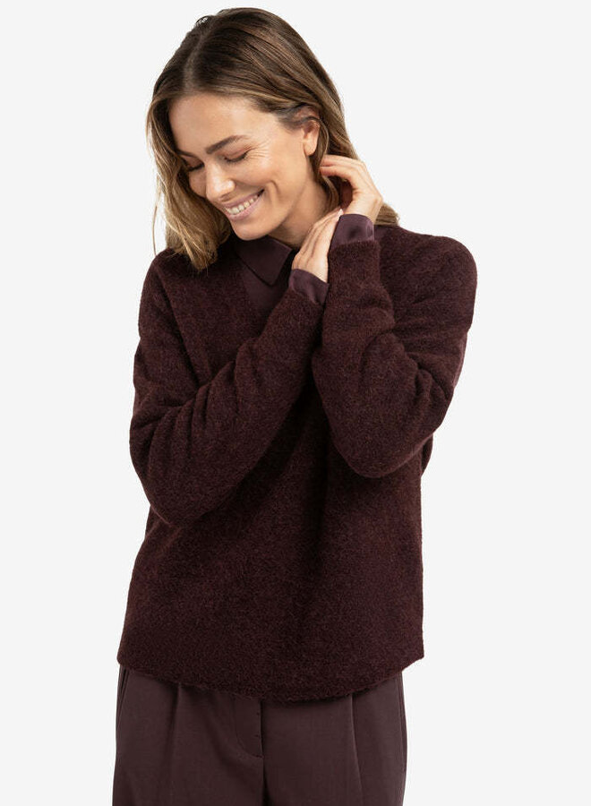 Tricot Yaya à col V prune foncée