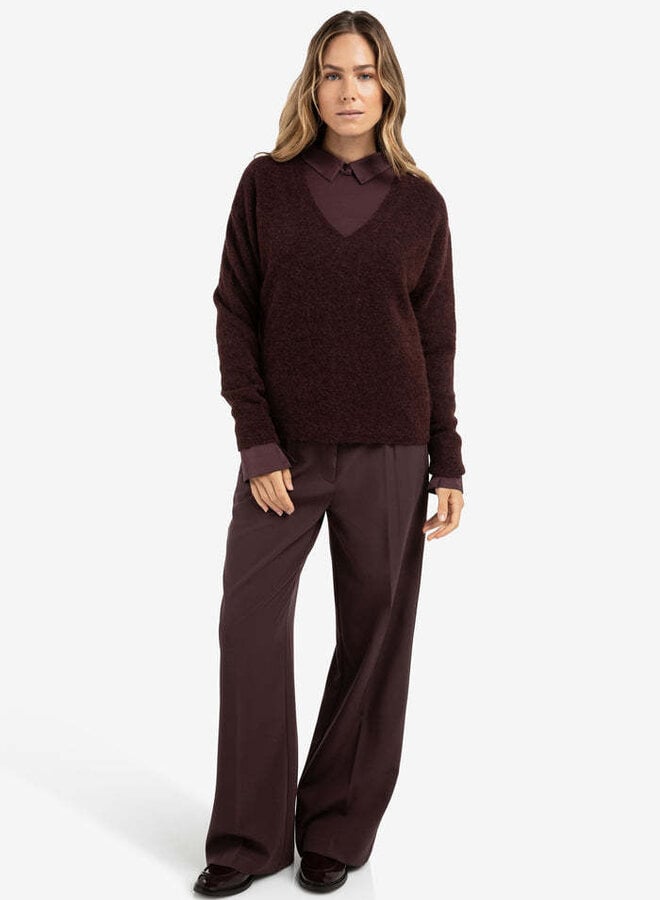 Tricot Yaya à col V prune foncée