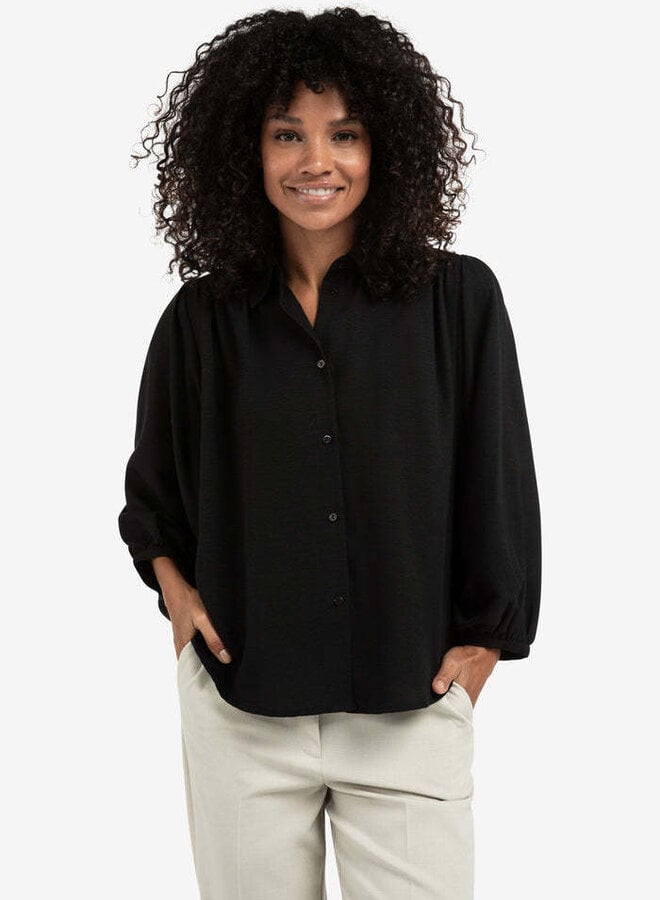 Blouse Yaya à col classique ample & courte noire