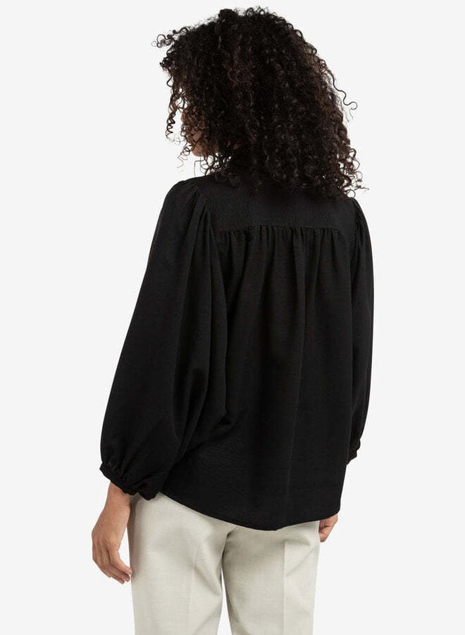 Blouse Yaya à col classique ample & courte noire