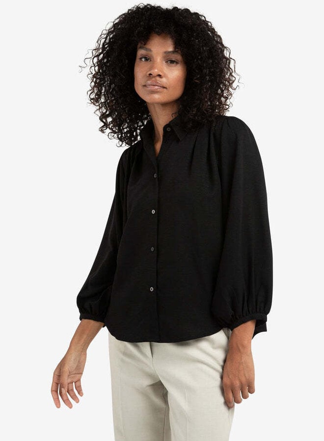 Blouse Yaya à col classique ample & courte noire
