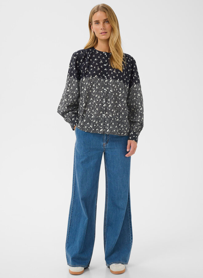 Blouse Part Two Yanina en voile bleu marine fleurie écrue