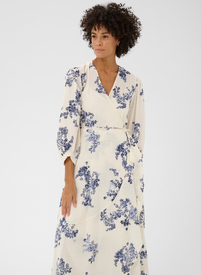 Robe longue Part Two Alya cache-coeur blanc cassé imprimée bleu indigo