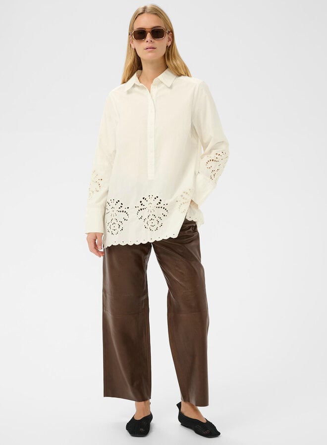 Blouse Part Two Annaline à col classique à broderies anglaises écrue