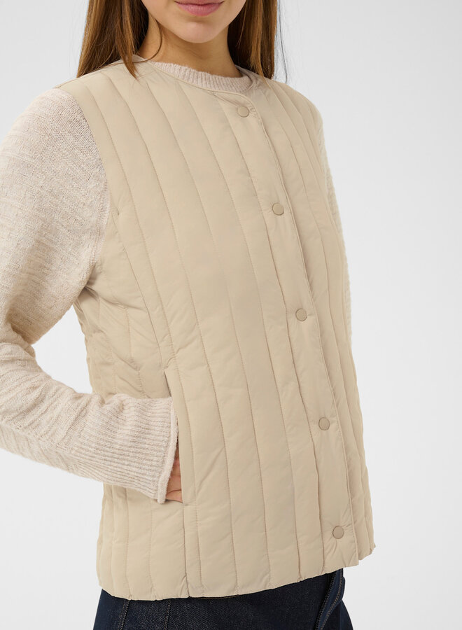 Veste InWear Glyn matelassée sans manches beige sable