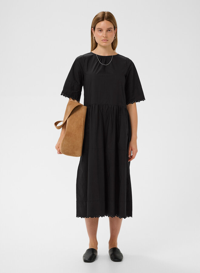 Robe longue InWear Lia à manches courtes & broderies anglaises noire