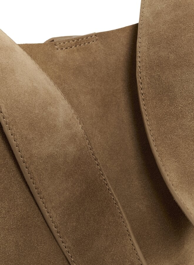 Sac porté à l’épaule InWear Avika en suède beige tabac