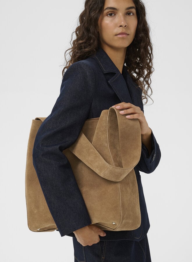 Sac porté à l’épaule InWear Avika en suède beige tabac
