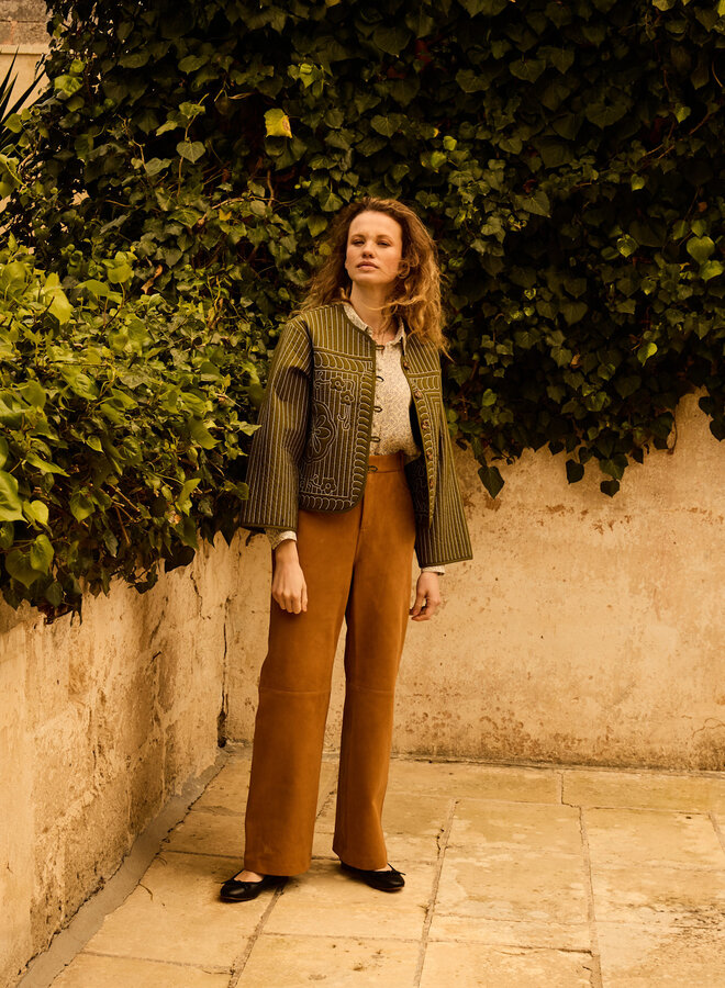 Blouse Atelier Rêve Noella à col classique écrue fleurie bleu Odessa