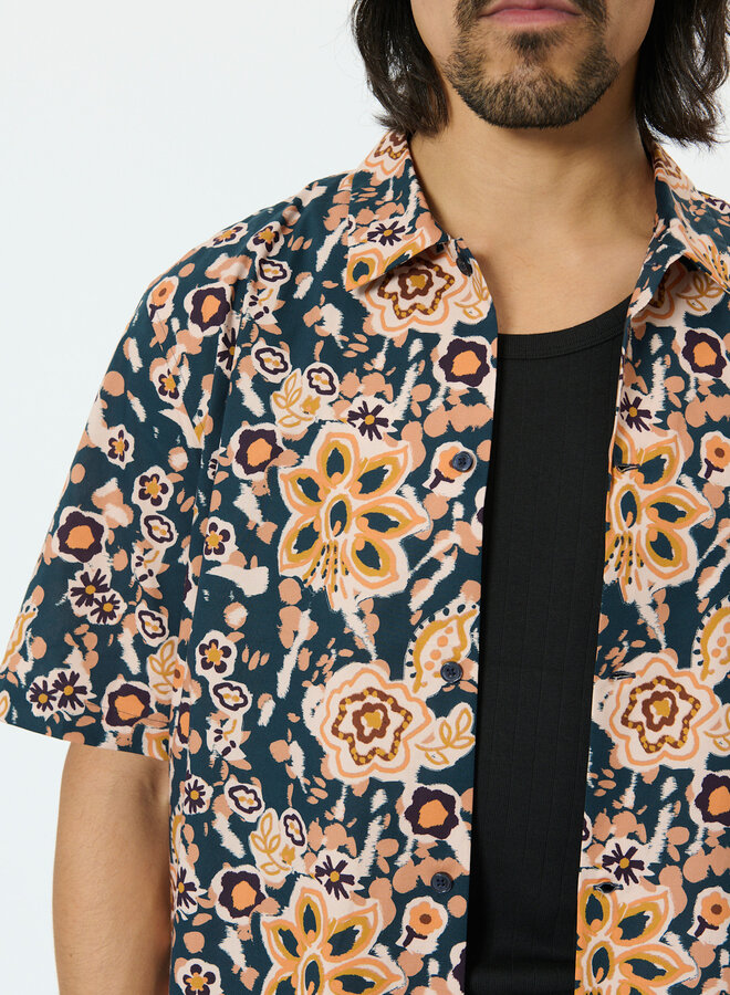 Chemise Matinique Floss à manches courtes fleurie bleu marine & orange multi