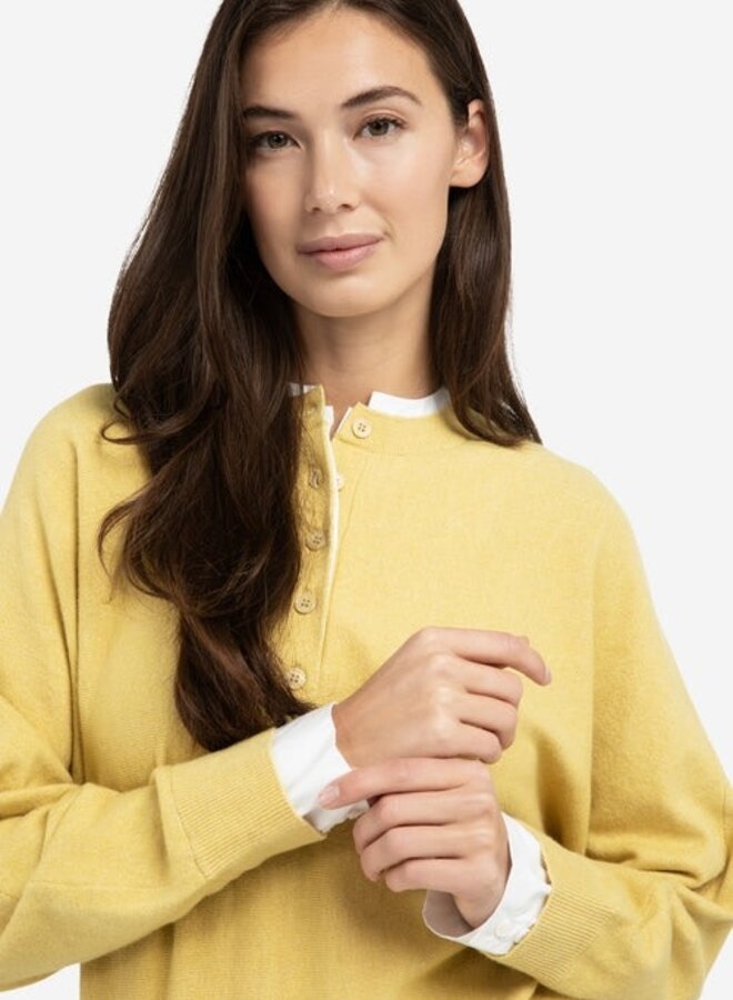 Tricot Yaya à col rond boutonné jaune citron avec fausse chemise blanche