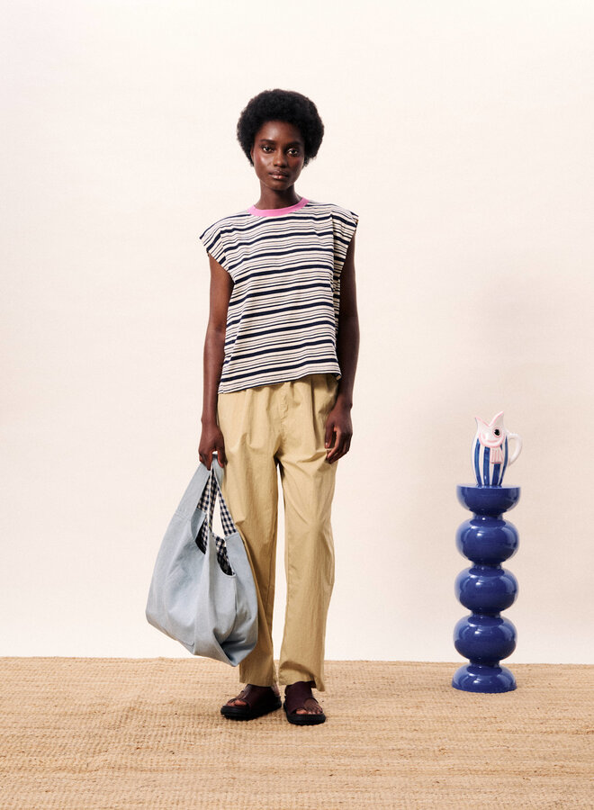 T-shirt Frnch Paris Siroka rayé bleu marine & crème avec bordure au cou rose violacé