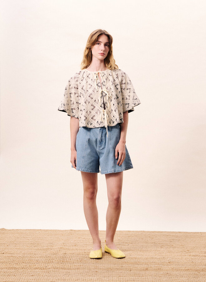 Haut Frnch Paris Providencia en crochet crème et noir