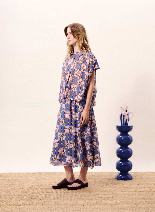 Jupe longue Frnch Paris Rigel imprimé bleu roi, rouge & rose