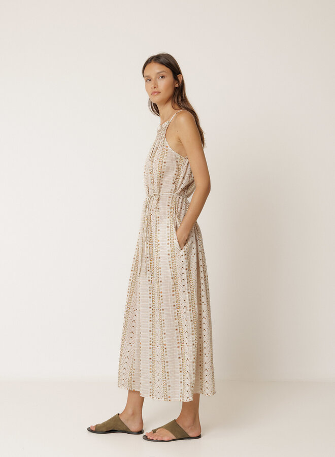 Robe longue Indi & Cold à bretelles fines crème imprimée ethnique vert khaki & orange