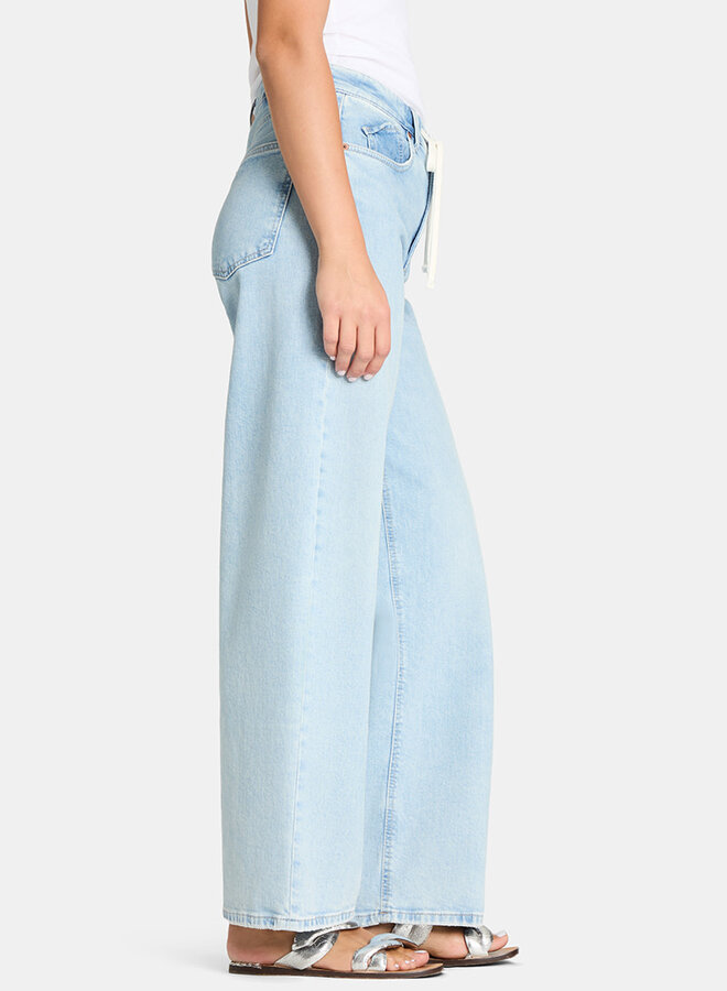 Jeans Cambio Baggy à jambes larges & cordon beige à la taille bleu délavé