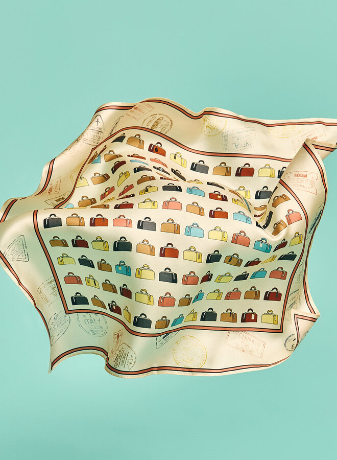 Foulard carré Echo Vintage Luggage ivoire imprimé valises bleues & beiges multi