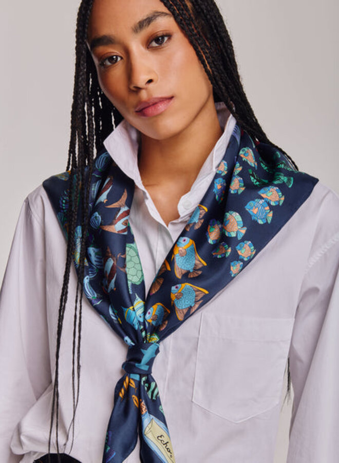 Foulard carré Echo Lost at sea bleu pétrole imprimé poissons vert multi