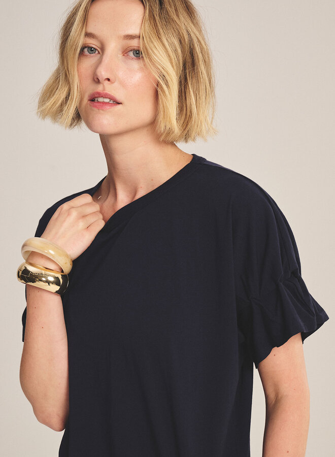 T-shirt Velvet Tae avec plissé sur manches bleu marine