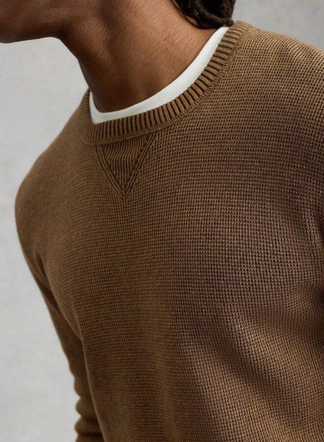 Tricot White Stuff Attadale à col rond brun camel