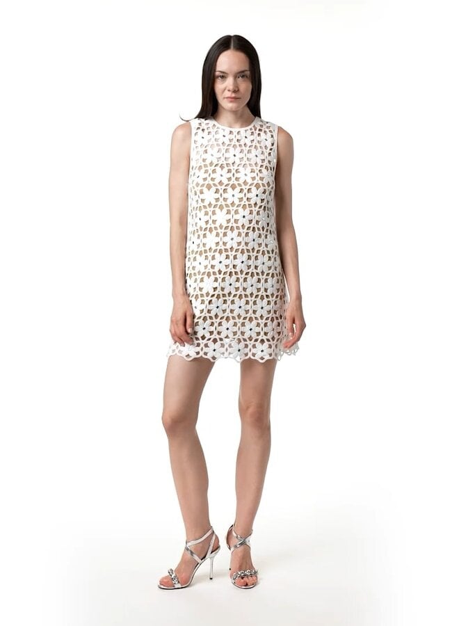 Robe Michael Kors sans manches en crochet blanche
