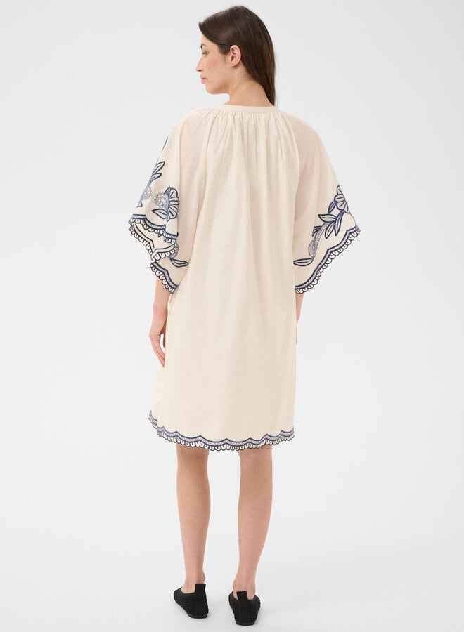 Robe Part Two Breanna écrue avec broderies bleues