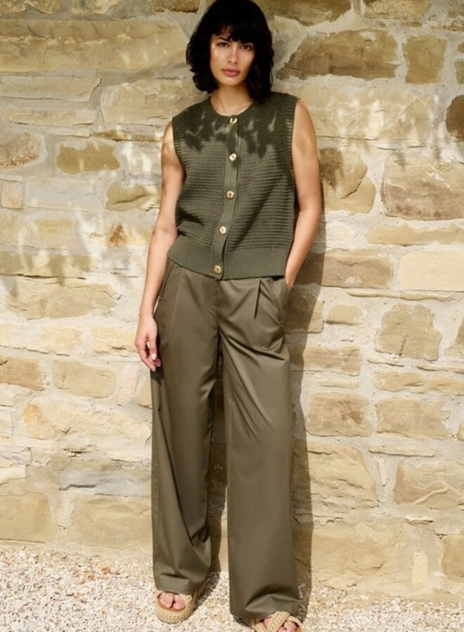 Débardeur Yaya sans manches à boutons dorés en tricot vert armé