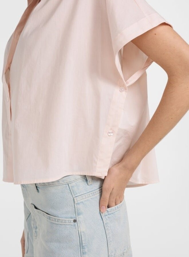 Blouse Yaya à col classique à boutons sur les côtés rose pâle