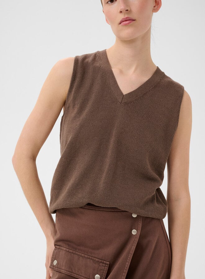 Tricot InWear Deva sans manches à col V brun nougat